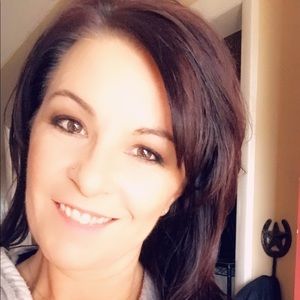 Meet your Posher, Dedra